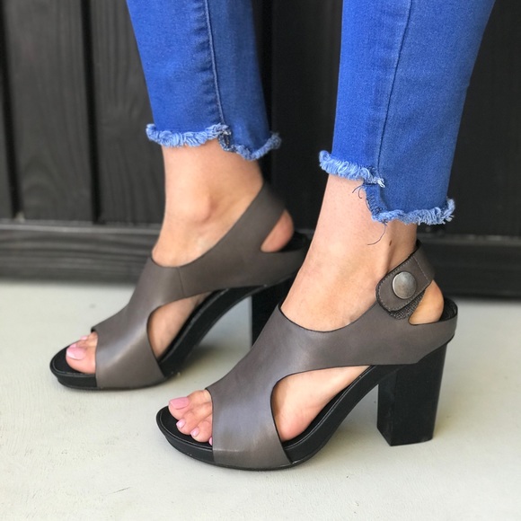 Gray Leather Cut Out Peep Toe Wooden Clog - Picture 4 of 7